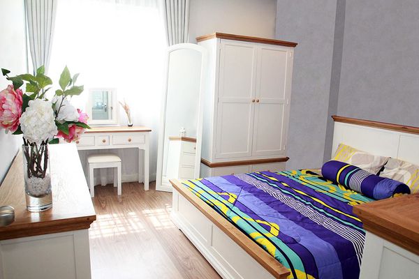 BỘ PHÒNG NGỦ LOUIS TRẮNG 5 MÓN